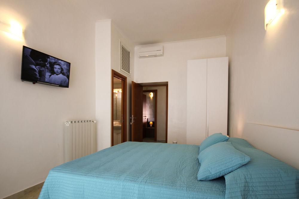 San Pietro's - Pensionat 2*